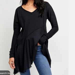 NWT FREE PEIPLE COMIN IN HOT LONG SLEEVE TUNIC BLACK XS